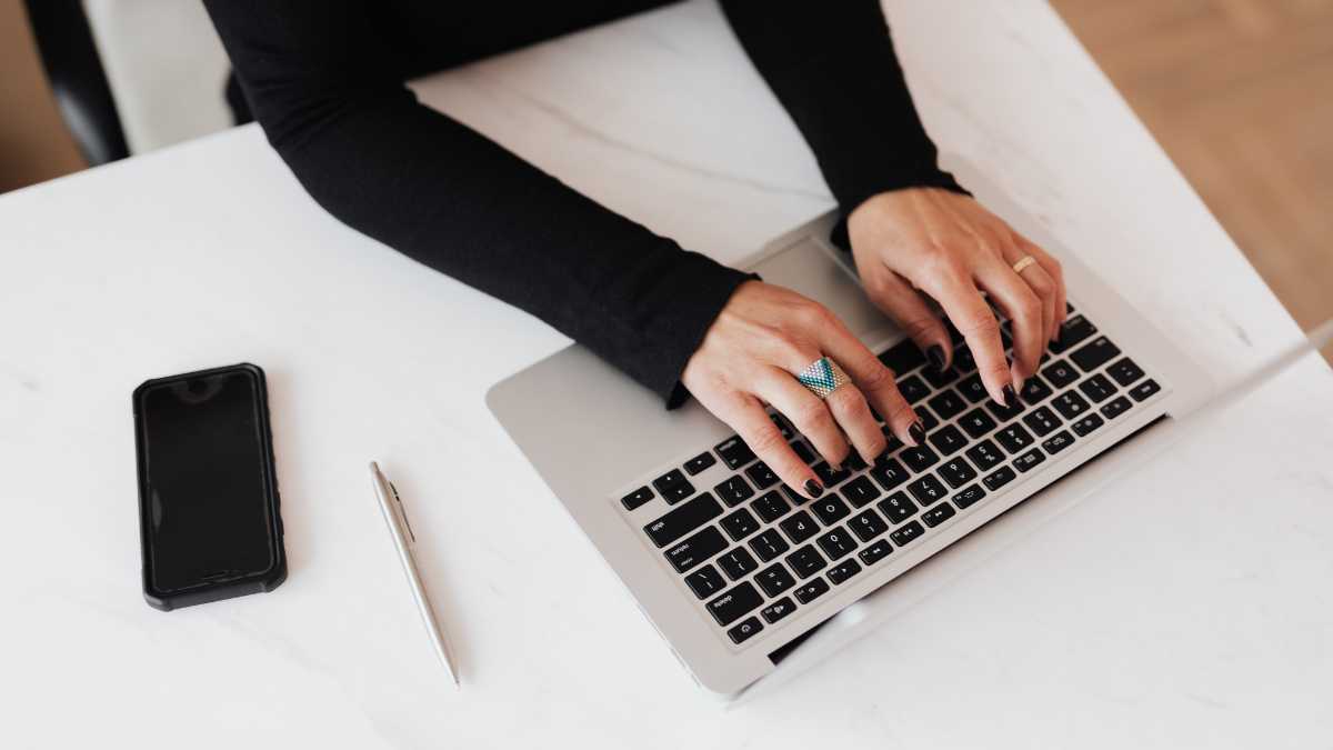 Ponza per smart worker: connessione internet e spazi di lavoro 2026